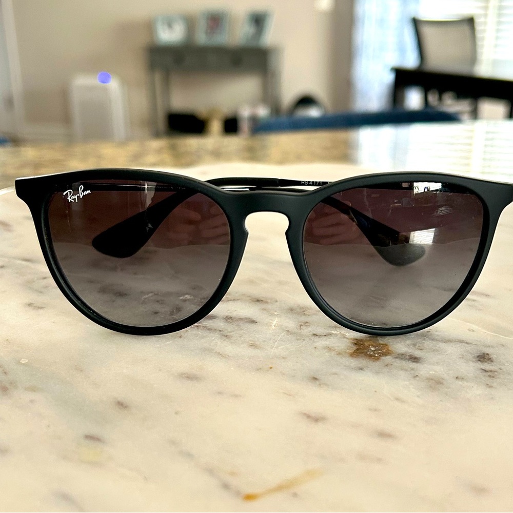 Black ladies Ray-bans, worn a couple of times.